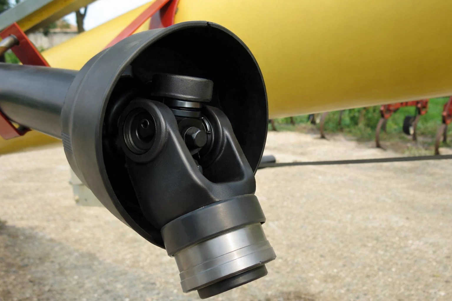 PTO shaft working principle on fertilizer broadcaster
